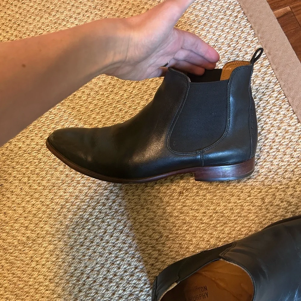 Johnston & Murphy Black Leather Chukka Boots